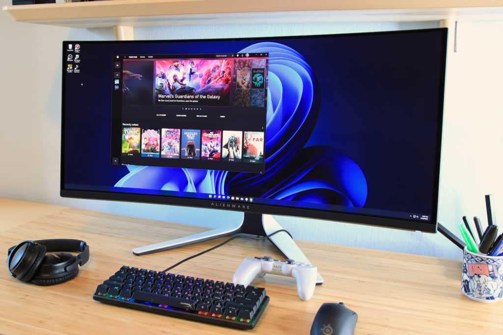 بررسی و نقد مانیتور گیمینگ Alienware OLED Curved