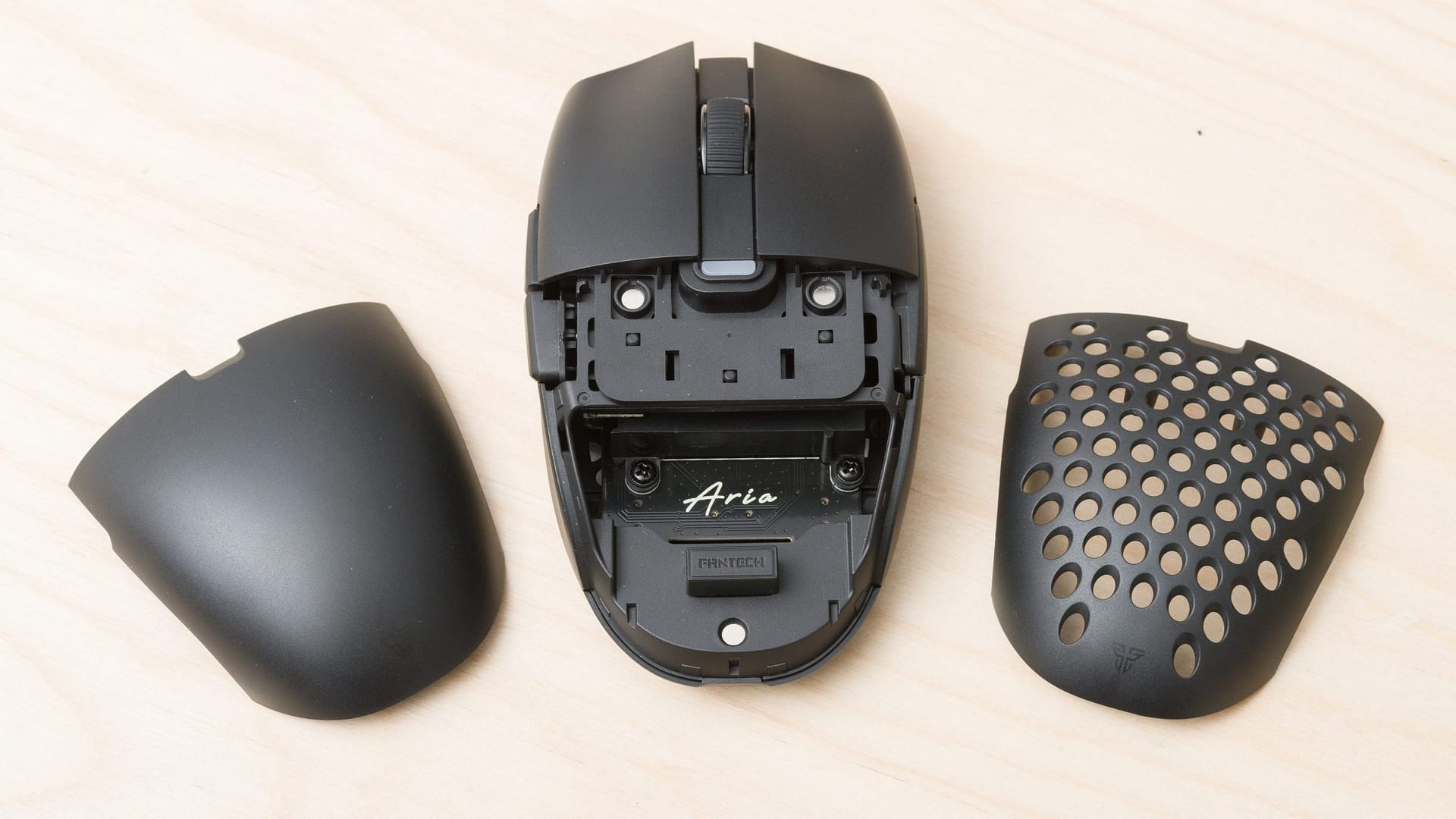 بررسی موس Fantech XD7 Aria