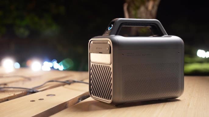 نبولای انکر مارس 3 یک پروژکتور قابل حمل فضای باز